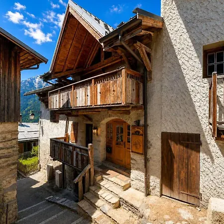 Villa Close To Slopes Authentic Renovated Barn 12 People La Plagne